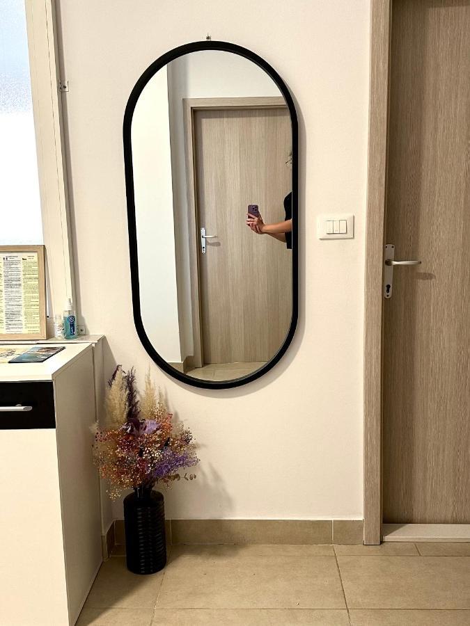 Apartamento Apartman Nela Kaštel Sućurac Exterior foto